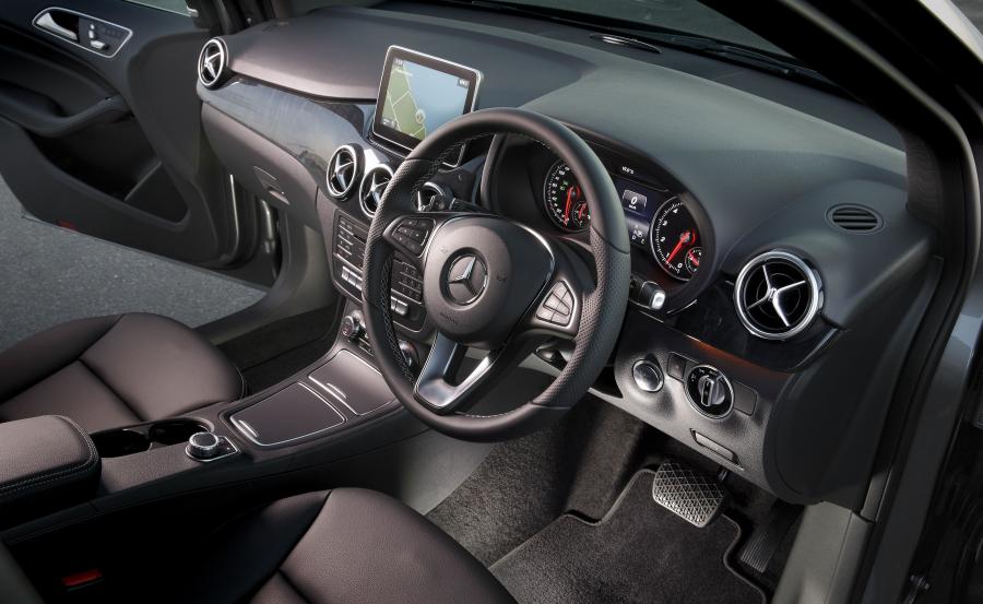  Mercedes-Benz B200 Urban Line 2015 года  (AU) (фото 19 из 28)